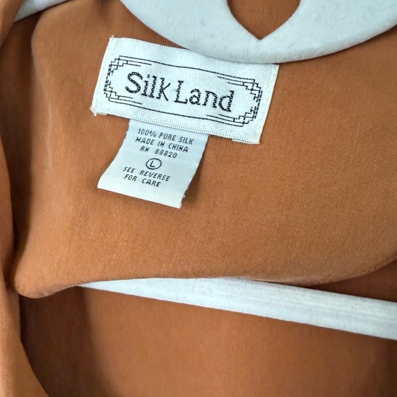 Vintage Silk Land 100% Pure Silk Button Top Size large - Picture 4 of 7